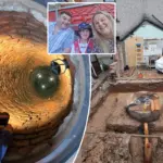 Familie ontdekt mysterieuze 7-meter diepe put onder hun huis tijdens verbouwing