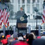 BBC biedt excuses aan aan Donald Trump over bewerkte toespraak en ontkent aantijgingen