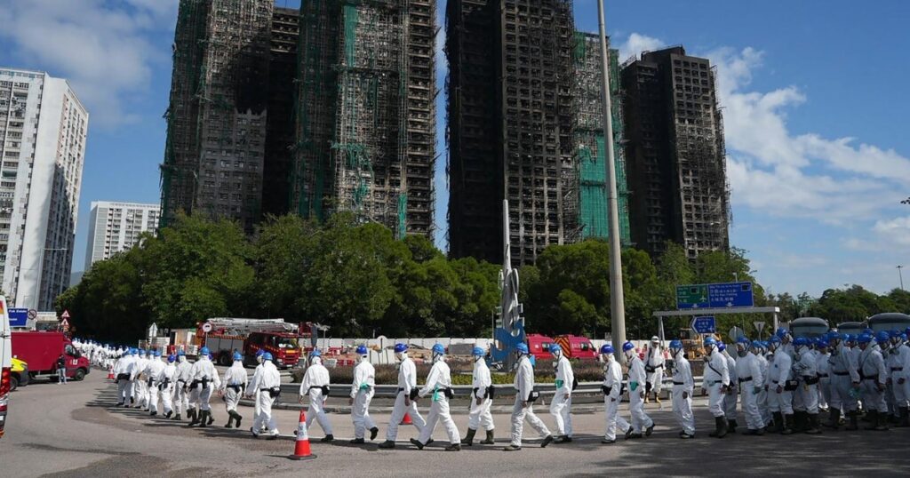 De dodelijkste brand in Hong Kong in decennia roept vragen op over corruptie en nalatigheid bij appartementenrenovaties