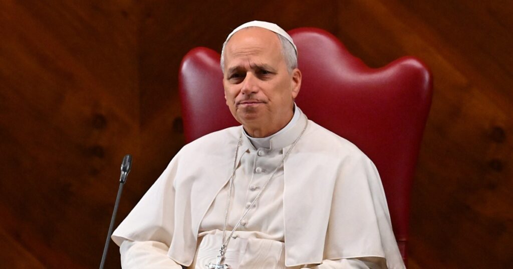 Het teruggeven van eeuwenoude artefacten: de zoektocht naar rechtvaardigheid en erkenning