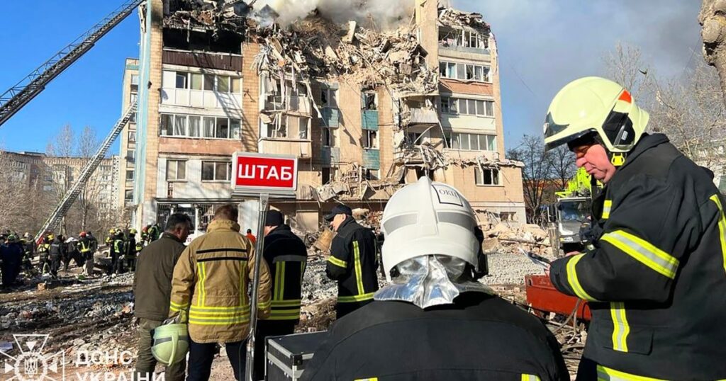 Nieuwe diplomatieke initiatieven en geweldsacties in Oekraïne: wat weten we over het recente vredesplan en de militaire aanvallen?