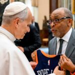 Paus Leo XIV ontving Hollywoodsterren in het Vaticaan voor een speciale filmavond