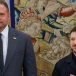 Verlies van de belangrijkste onderhandelaar zet Oekraïne onder druk tijdens delicate vredesgesprekken