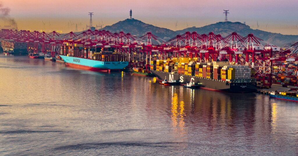 De economische heropleving van China: Wat de recente exportcijfers betekenen