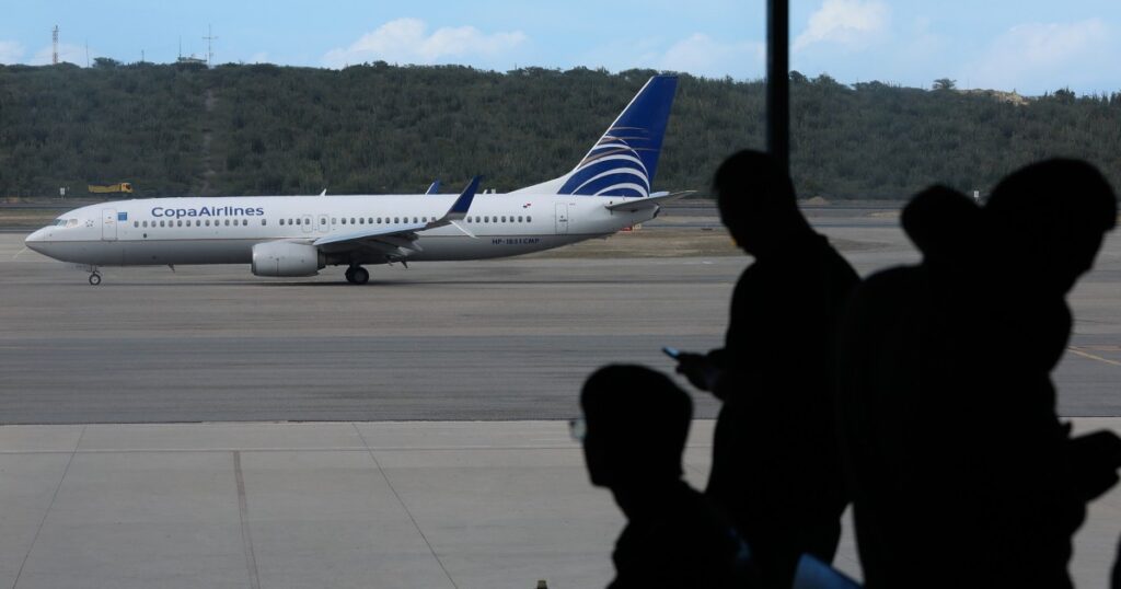 De voortdurende vrachtschepen en diplomatieke spanningen tussen de VS en Venezuela