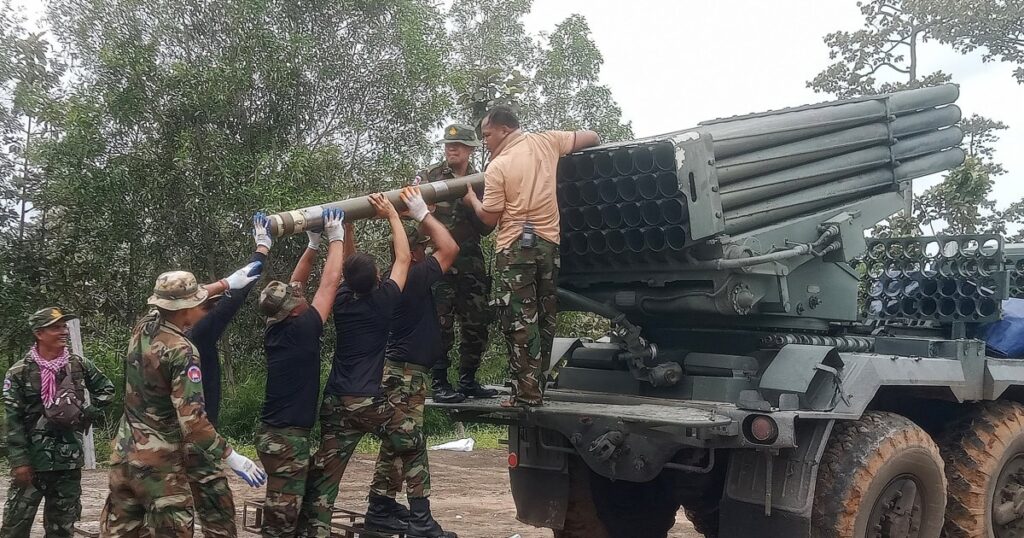 Het Escaleren van het Conflictbog tussen Thailand en Cambodja: Een Diepgaande Overzicht