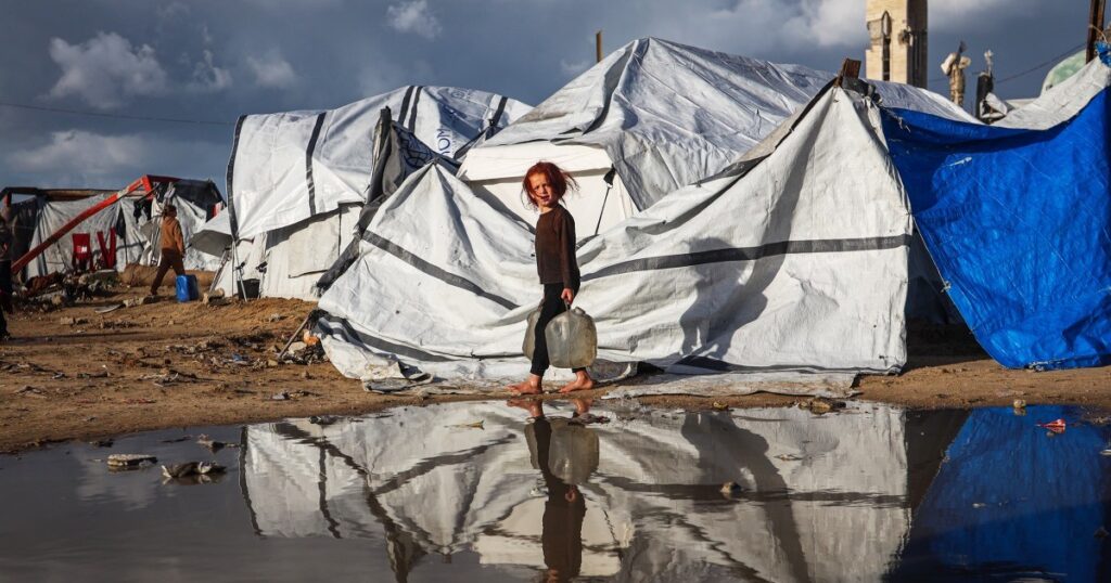 Israël kondigt opschorting van meer dan twintig humanitaire organisaties in Gaza aan