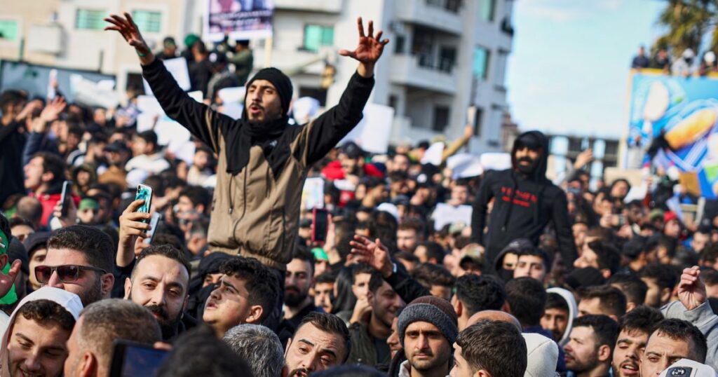 Ongemakken op de Syrische kust: sectarische confrontaties en de nasleep van geweld