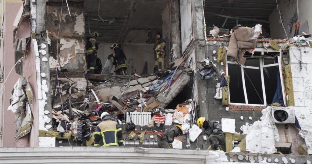 Verwoestende Russische bombardementen en de geopolitieke strijd om Oekraïne