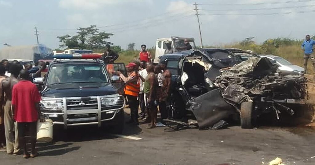 Brits kampioen Anthony Joshua vrijgelaten uit ziekenhuis na dodelijk auto-ongeluk in Nigeria