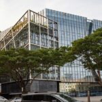 De arrestatie en uitlevering van een Chinese miljardair in Cambodja: een dieper inzicht in cybercriminaliteit en internationale politiek