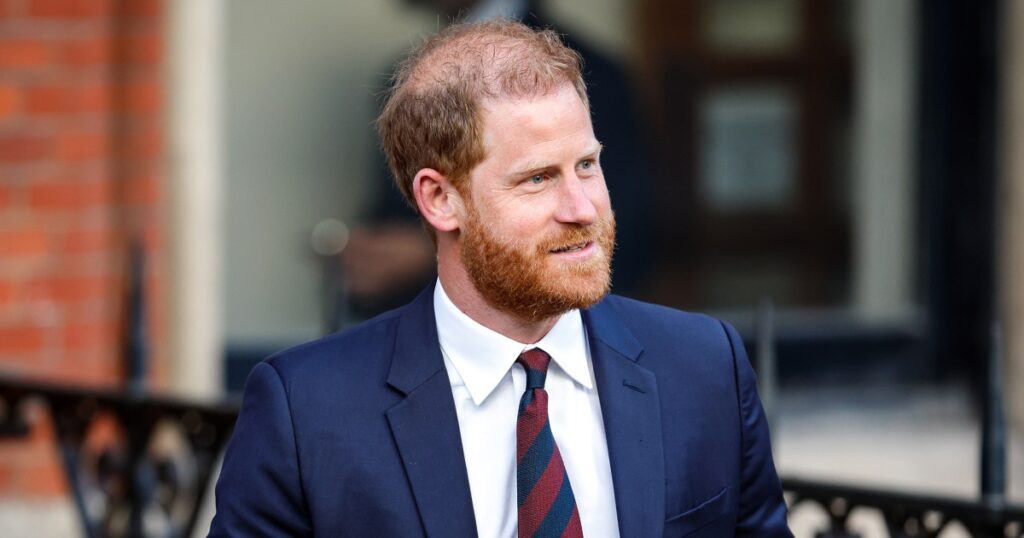 De juridische strijd van Prins Harry tegen de Britse pers: Een mogelijke afsluiting en de impact op de relatie met de familie