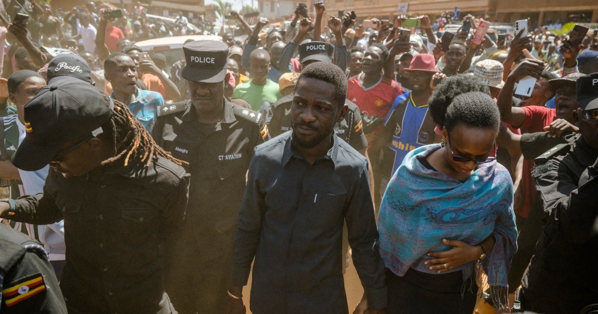 De politieke situatie in Uganda na de verkiezingen: confrontaties en controverse