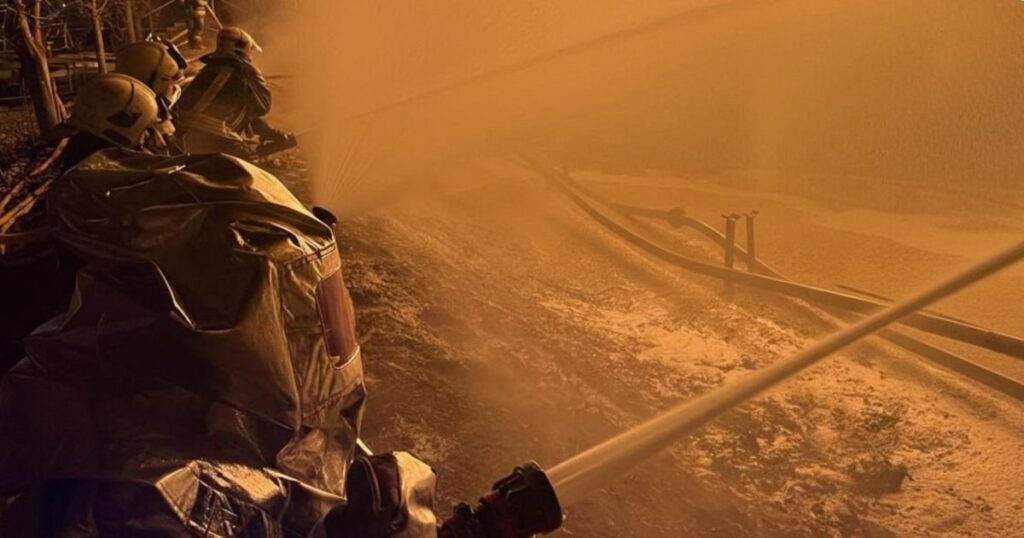 Geweld en Diplomatie: De Complexe Kwestie van vrede en oorlog in Oekraïne