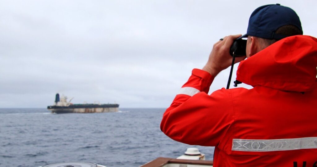 Het conflict rond de interceptie van een Russische olie-tanker en de geopolitieke gevolgen